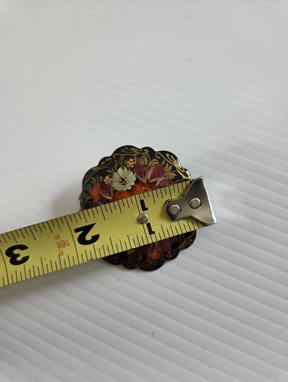 Vintage Russian Khokhloma Hand Painted Floral Lacquer Brooch Black & Gold